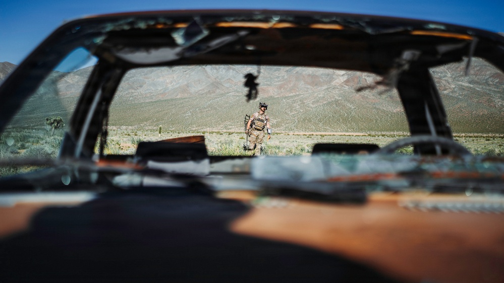 EOD Technicians Conduct a Post-Blast Assessment Drill