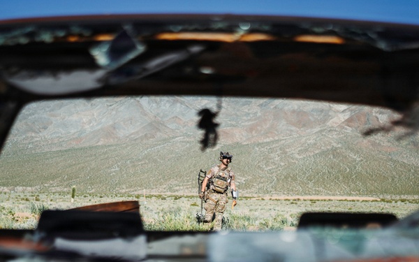 EOD Technicians Conduct a Post-Blast Assessment Drill