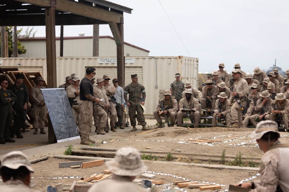 Marines with V2/5 conduct EOTG Vertical Assault Course