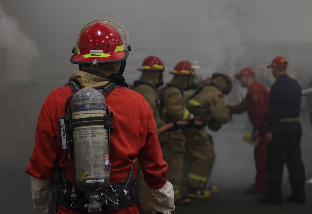 USS KEARSARGE Conducts General Quarters Drill
