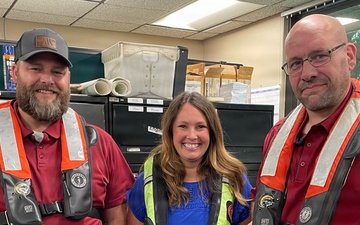 Nashville District employees don life jackets for public safety campaign