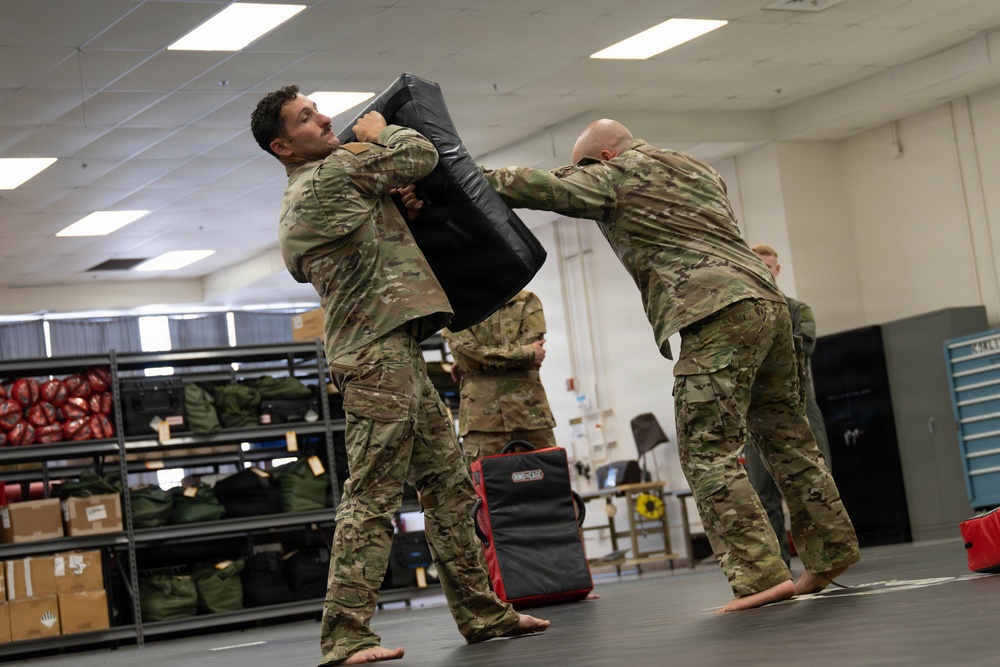 15th Operational Support Squadron conduct SERE training for INDOPACOM visit