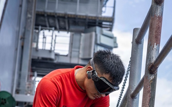 USS Iwo Jima Sailors Conduct Maintenance
