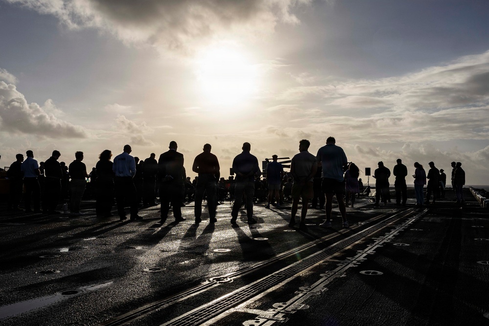 USS Iwo Jima (LHD 7) Holds a Sunday Sunrise Service