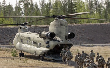 Infantry squad live fire at Saber Strike