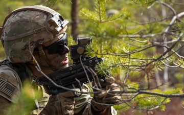 Soldiers conduct squad situational training exercise lanes at Saber Strike