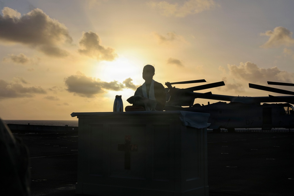 USS Iwo Jima (LHD 7) Holds a Sunday Sunrise Service