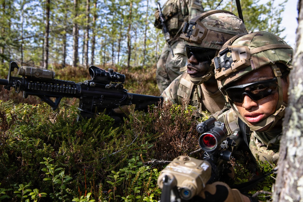 Infantry squad live fire at Saber Strike