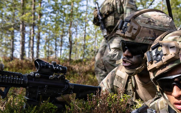 Infantry squad live fire at Saber Strike