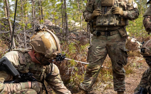Soldiers conduct squad situational training exercise lanes at Saber Strike