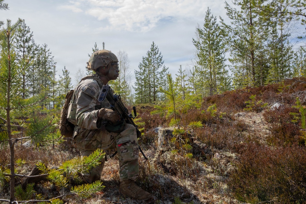 Soldiers conduct squad situational training exercise lanes at Saber Strike