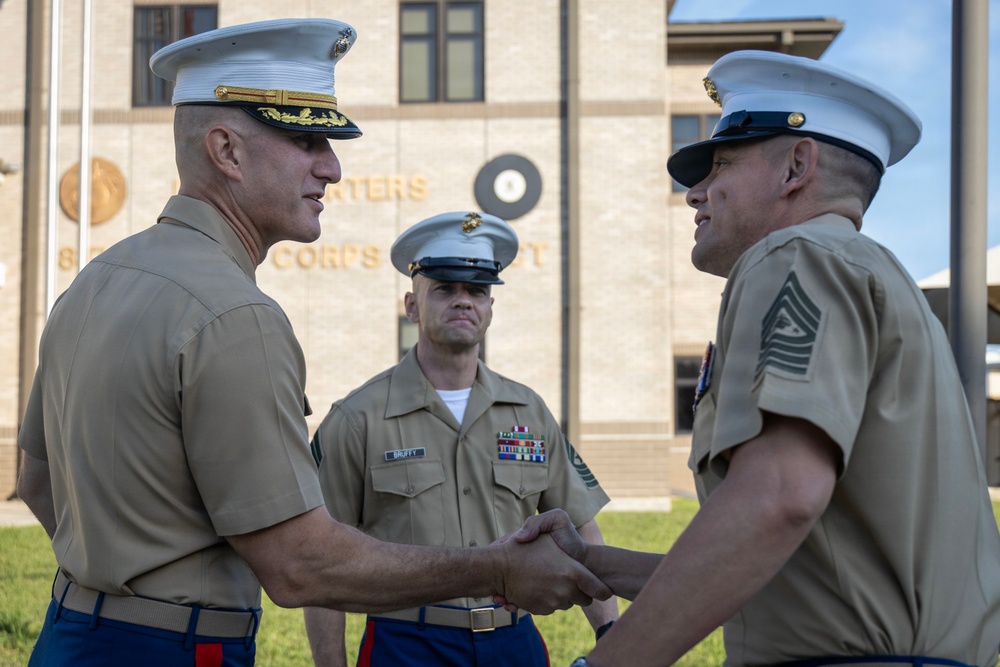 SMMC Ruiz visits 8th Marine Corps District