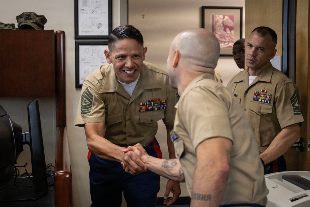 SMMC Ruiz visits 8th Marine Corps District