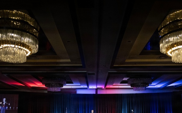 SMMC Ruiz attends Marine Corps Aviation Association awards banquet