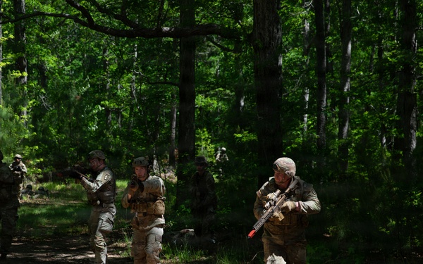 1-150th Calvary Regiment trains infantry skills during annual training