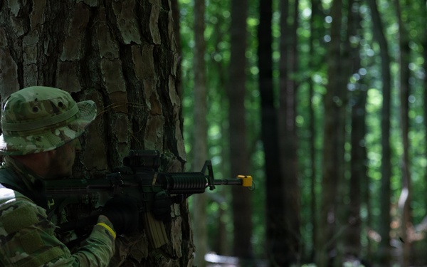 1-150th Calvary Regiment trains infantry skills during annual training