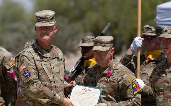 1AD Hosts a Farewell and Retreat ceremony for Division Senior Leaders and their Families