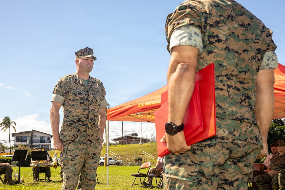 Master Gunnery Sgt. Gene Collins retires