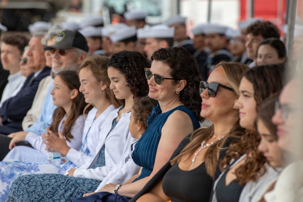 USS Santa Fe Holds Change of Command