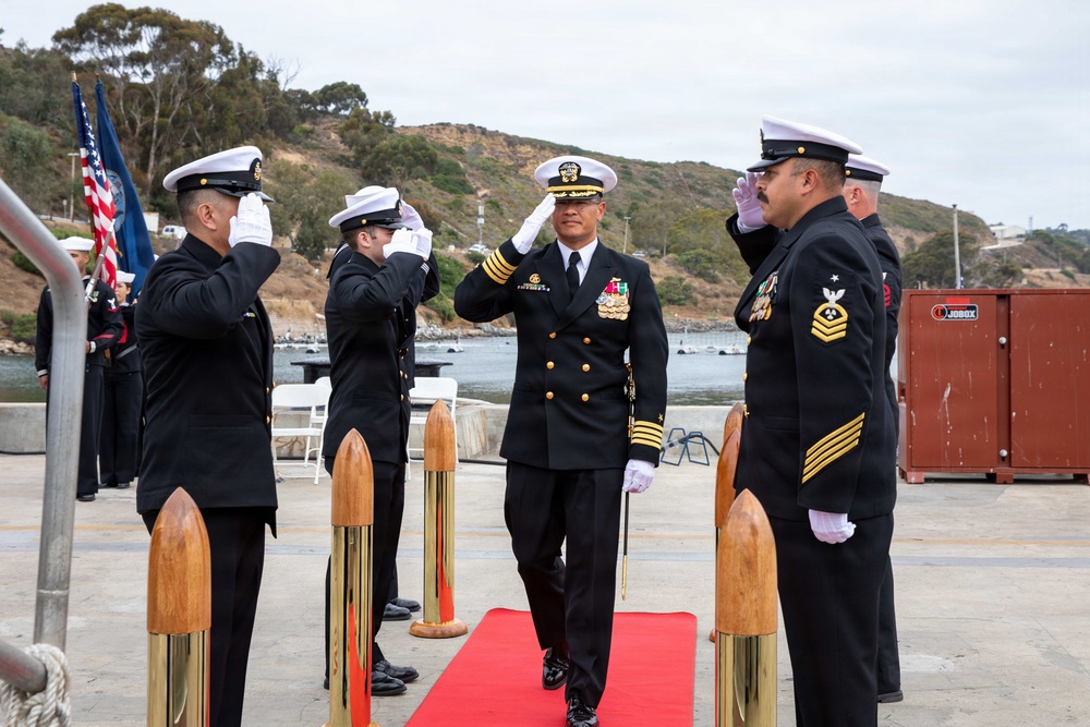 USS Santa Fe Holds Change of Command