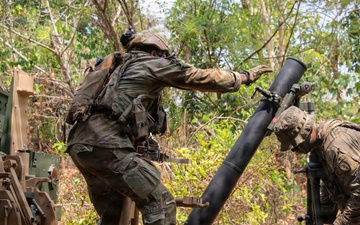 Salaknib 2026: 2-35 Infantry ‘Cacti’ establishes mortar position during JPMRC-X