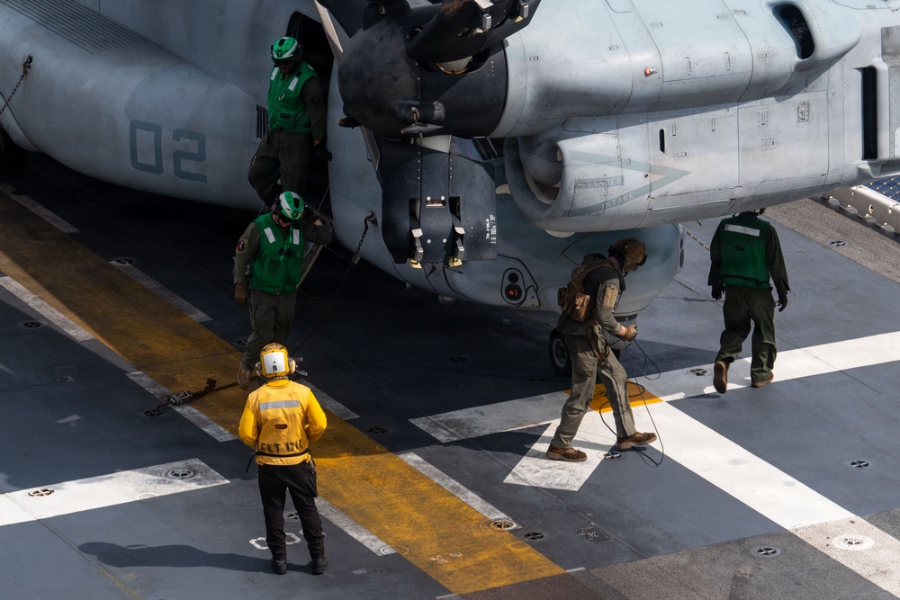 USS Boxer Conducts Flight Operations