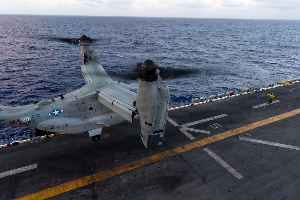 22nd MEU (SOC) | Flight Operations aboard USS Iwo Jima