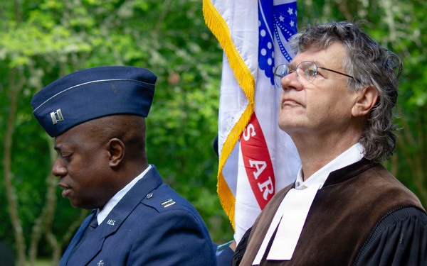 Annual Kindergraves Memorial Ceremony connects KMC to peace and remembrance
