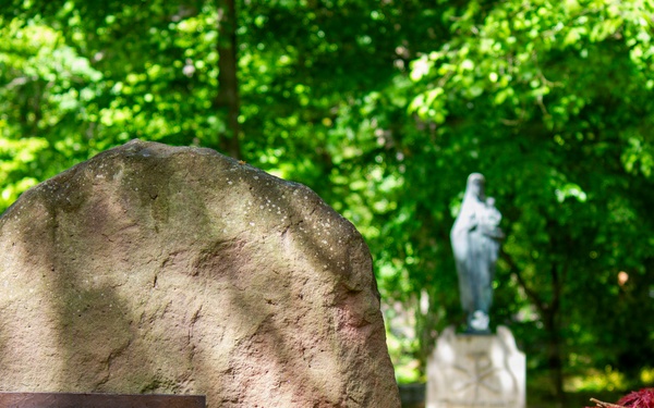 Annual Kindergraves Memorial Ceremony connects KMC to peace and remembrance