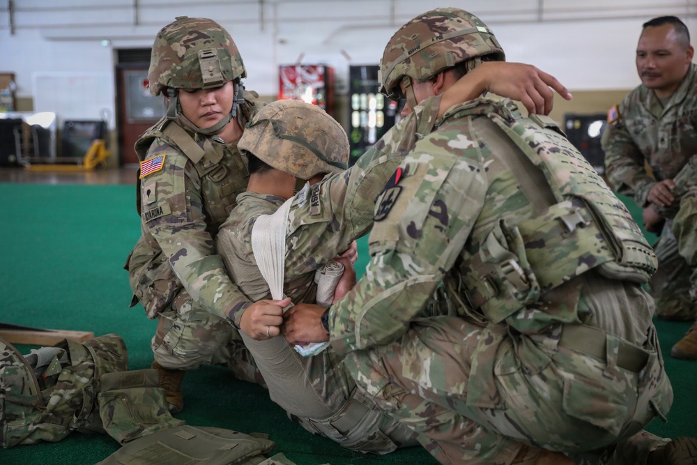 Task Force Oahu conducts combat life saver training and certification