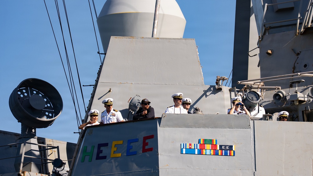 USS Bainbridge Returns to Naval Station Norfolk Following Successful 11-Month Deployment