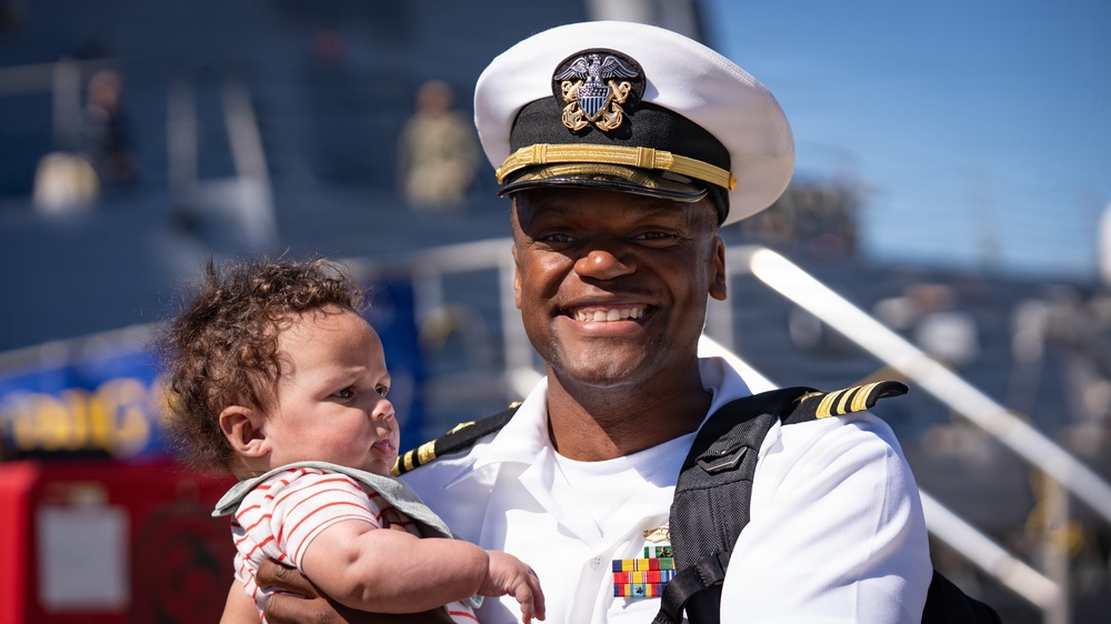USS Bainbridge Returns to Naval Station Norfolk Following Successful 11-Month Deployment
