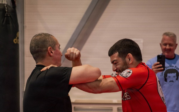 U.S. Army, Estonian Land Forces learn mixed martial arts from MMA Frontline Fighters