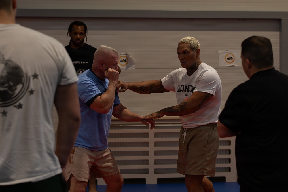 U.S. Army, Estonian Land Forces learn mixed martial arts from MMA Frontline Fighters
