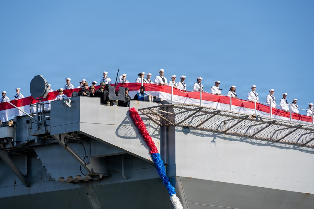 SECWAR, CNO, MCPON welcome home Ford carrier strike group
