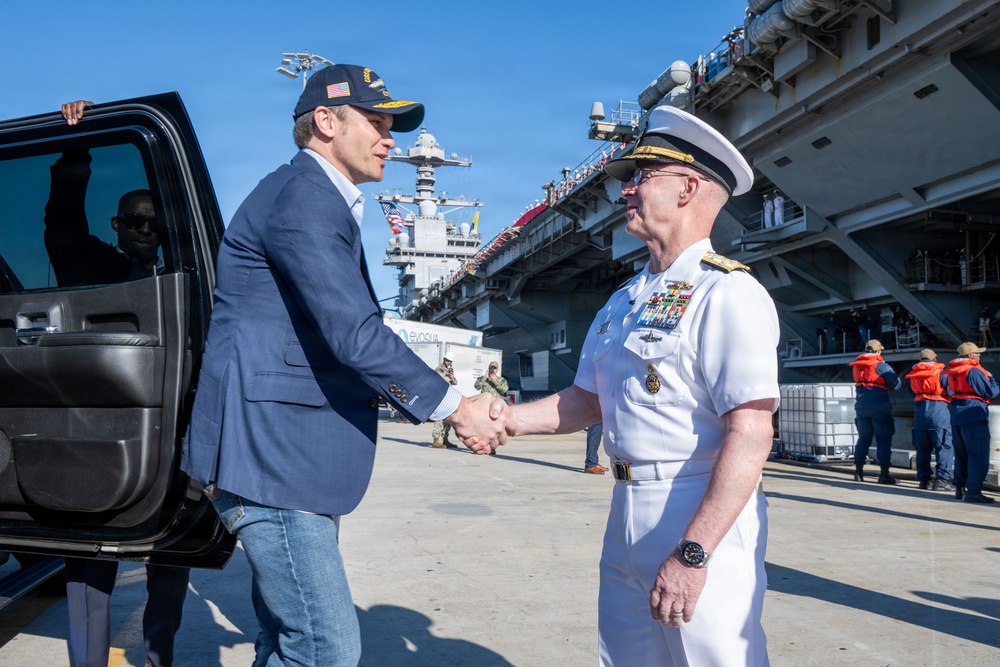 SECWAR, CNO, MCPON welcome home Ford carrier strike group