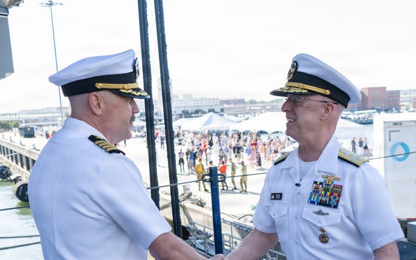 SECWAR, CNO, MCPON welcome home Ford carrier strike group