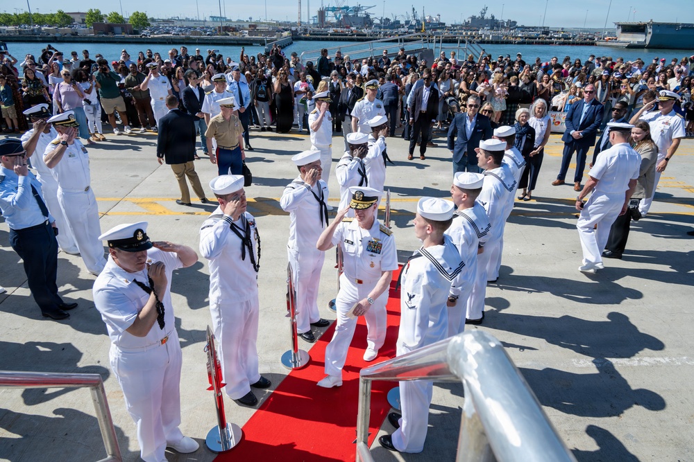 SECWAR, CNO, MCPON welcome home Ford carrier strike group