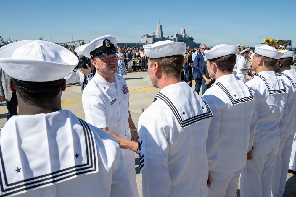 SECWAR, CNO, MCPON welcome home Ford carrier strike group