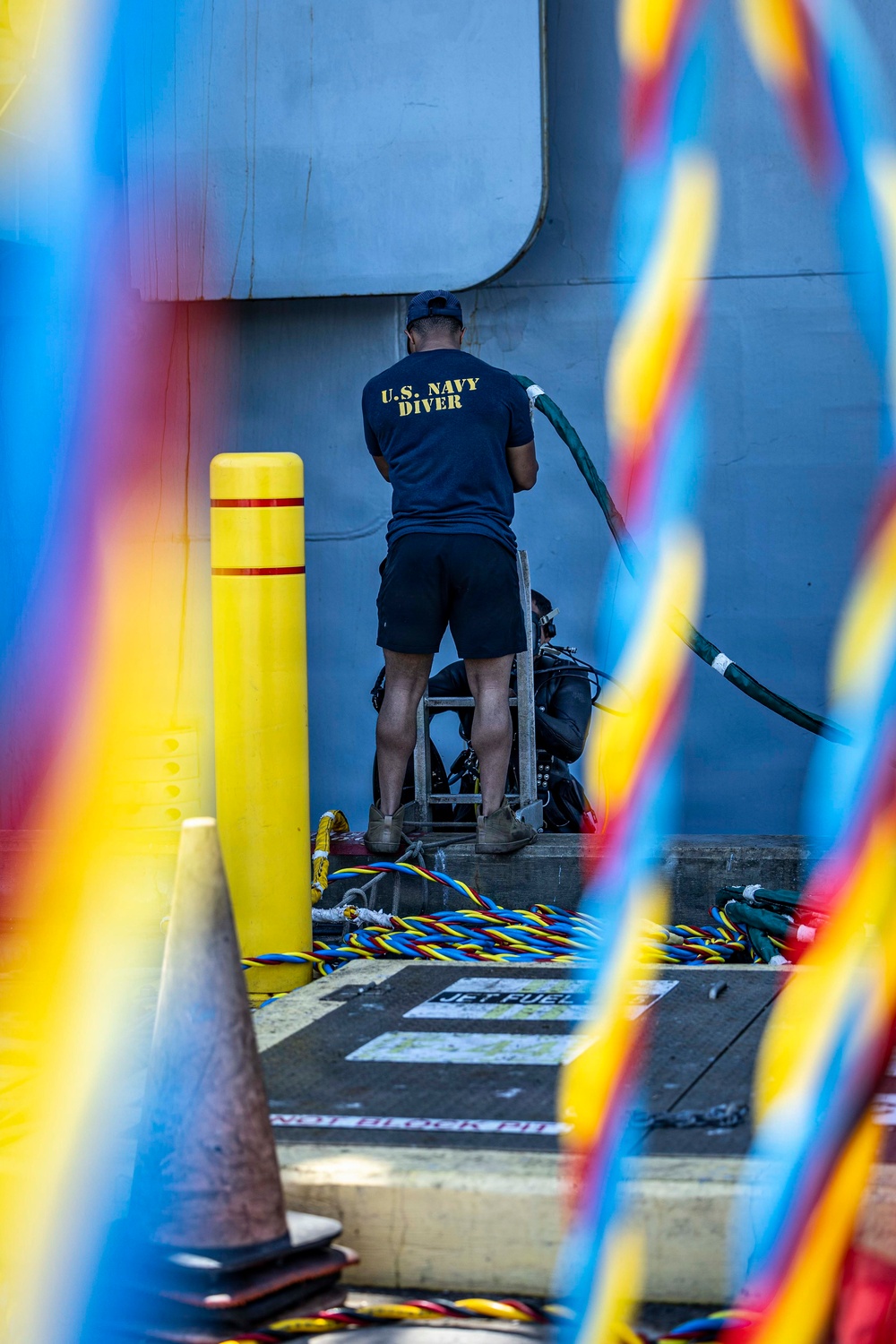 SERMC Dive Locker Conducts Maintenance on USS Iwo Jima (LHD 7)