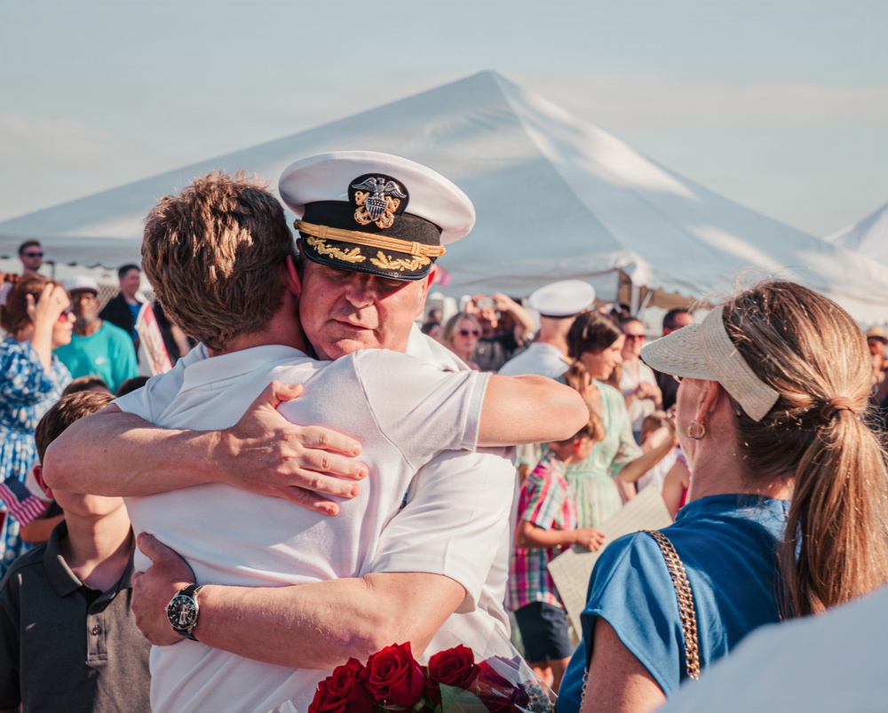 USS Winston S. Churchill (DDG 81) Returns to Naval Station Mayport