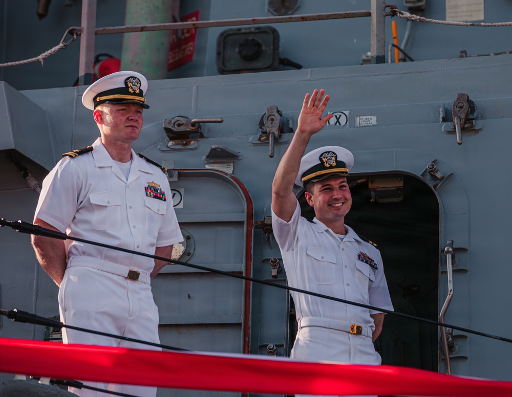 USS Winston S. Churchill (DDG 81) Returns to Naval Station Mayport