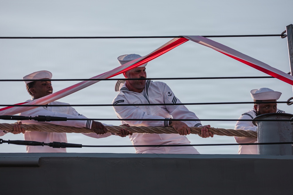 USS Winston S. Churchill (DDG 81) Returns to Naval Station Mayport
