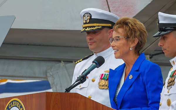 USS Cleveland (LCS 31) commissions in namesake city