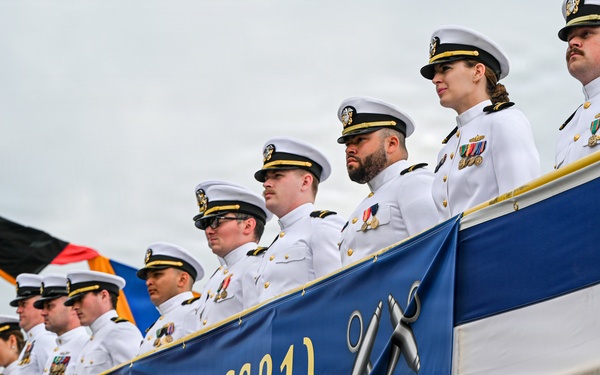 Navy commissions USS Cleveland during historic ceremony in Cleveland