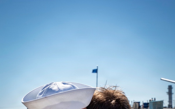 The World’s Largest Aircraft Carrier Returns from Historic 11-Month Deployment