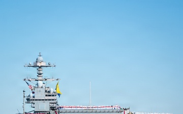 The World’s Largest Aircraft Carrier Returns from Historic 11-Month Deployment