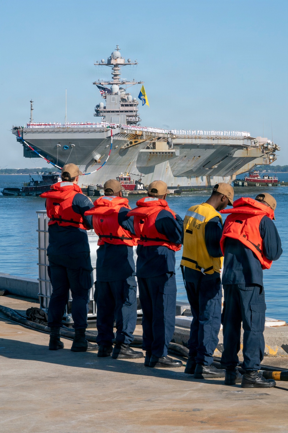 The World’s Largest Aircraft Carrier Returns from Historic 11-Month Deployment