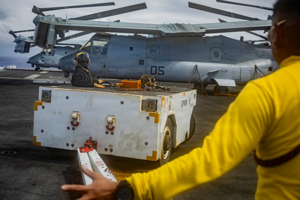 USS Iwo Jima Conducts Tow Tractor Training