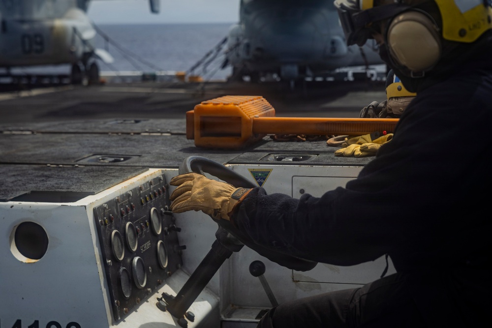 USS Iwo Jima Conducts Tow Tractor Training